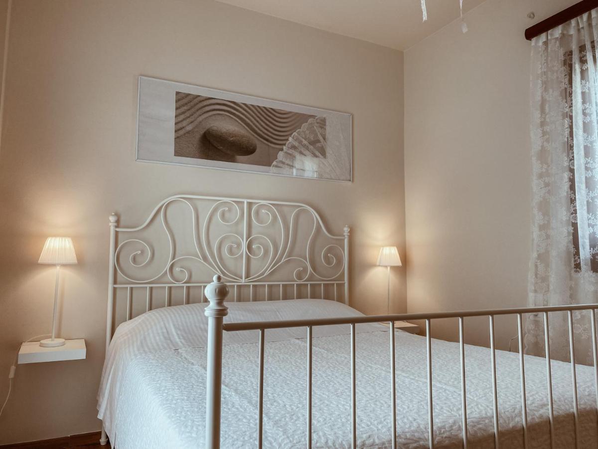 Luxury 3Br Sunrise Villa , Seaside Gyrismata Скирос Экстерьер фото