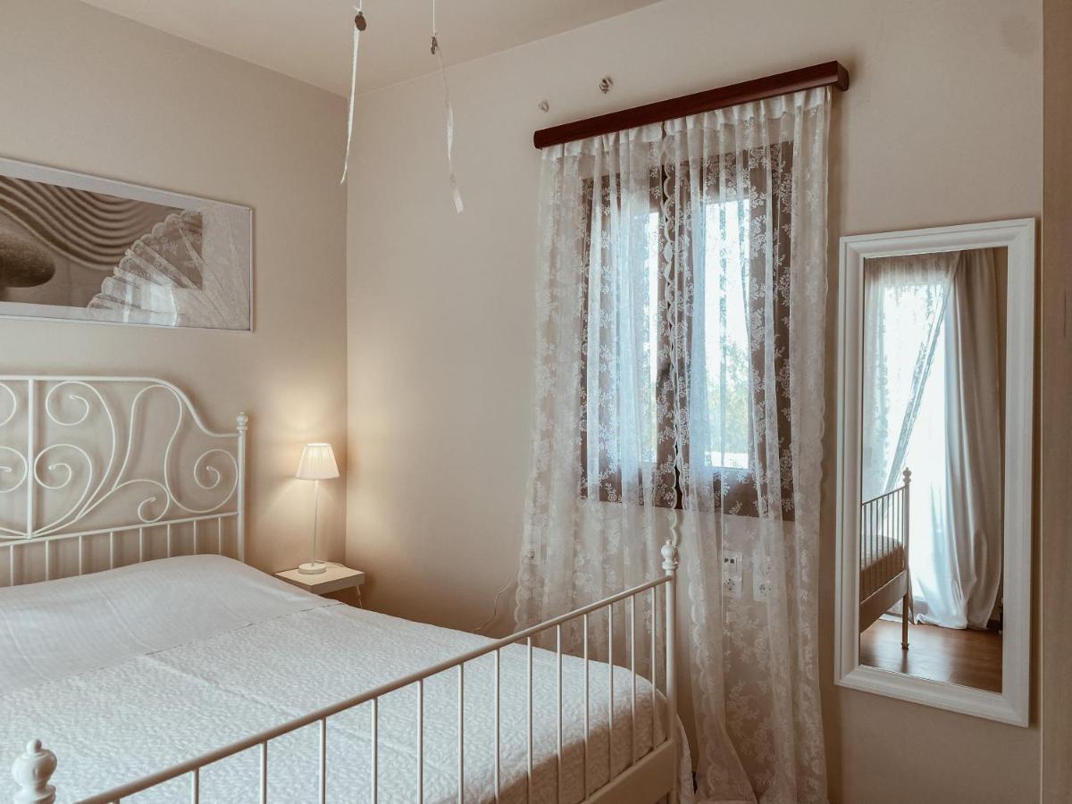 Luxury 3Br Sunrise Villa , Seaside Gyrismata Скирос Экстерьер фото